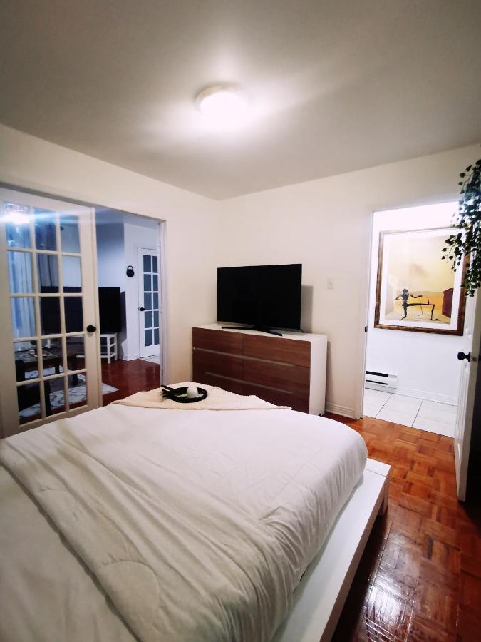 Plush 2 Bedroom Unit 5Min Downtown Off Wellington 몬트리올 외부 사진