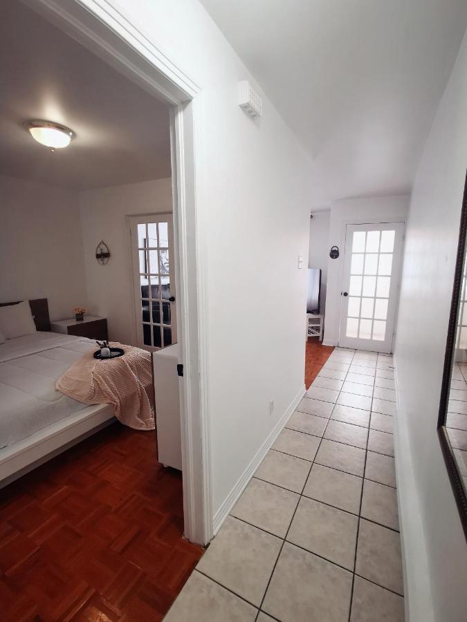 Plush 2 Bedroom Unit 5Min Downtown Off Wellington 몬트리올 외부 사진